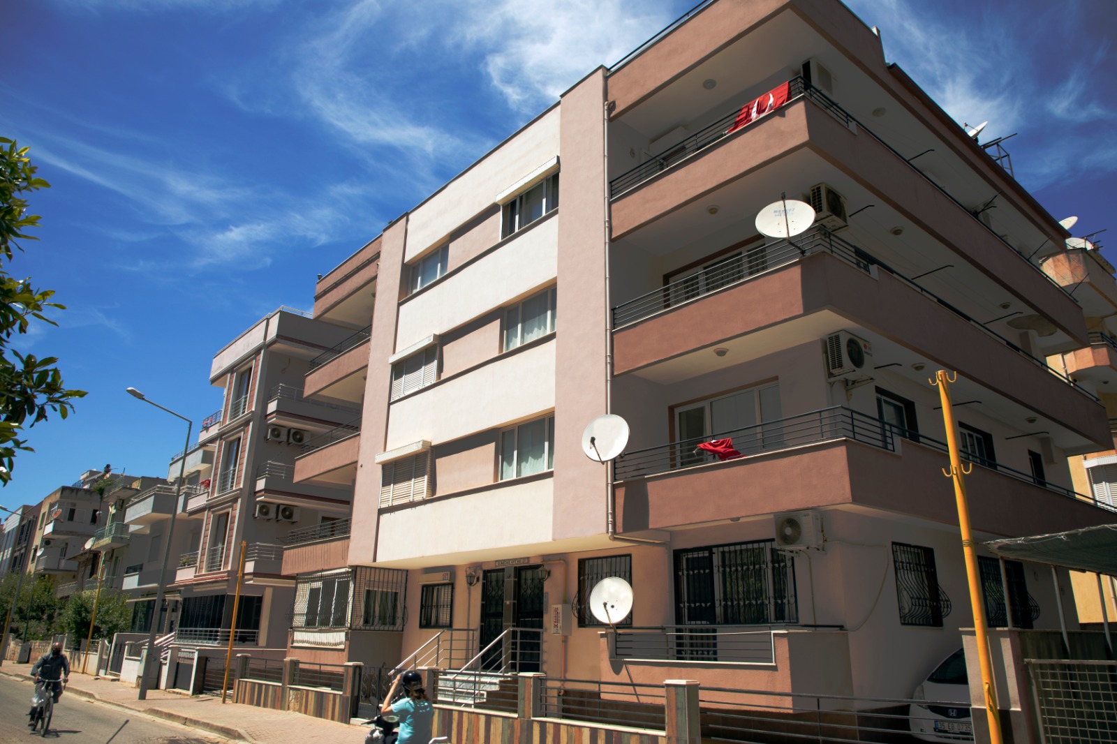 Gümedağ Apartmanı